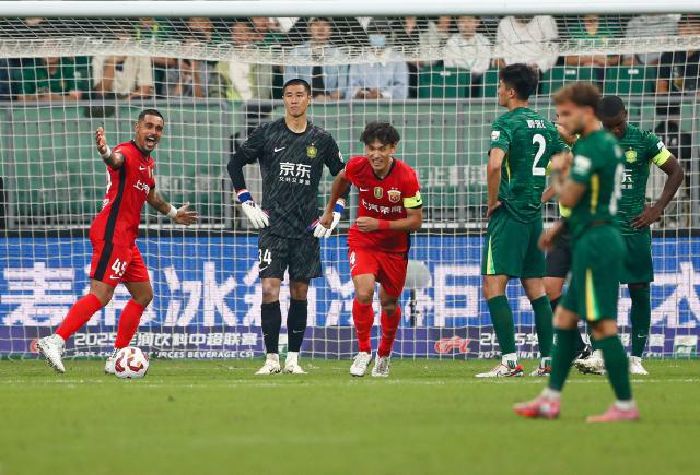 本场比赛国, 出了空当, 都有些无法 本场比赛国, 出了空当, 都有些无法